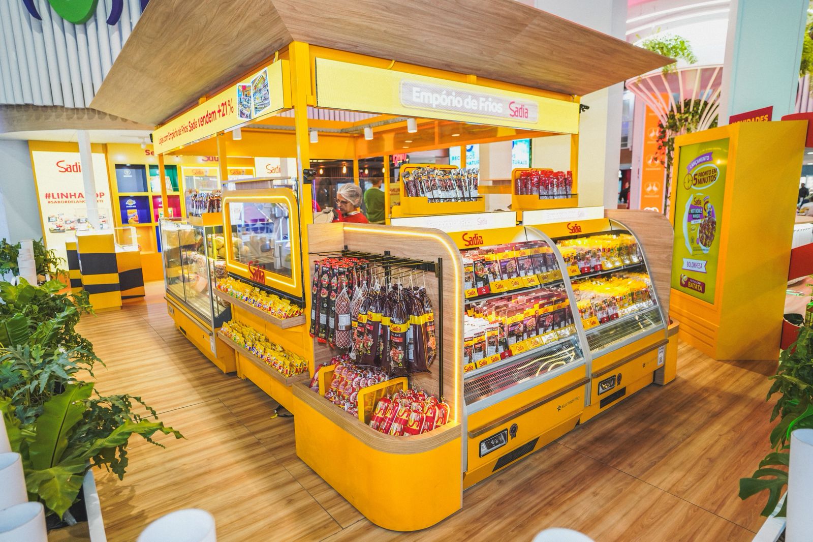 Projeto empório de frios da Sadia customizado