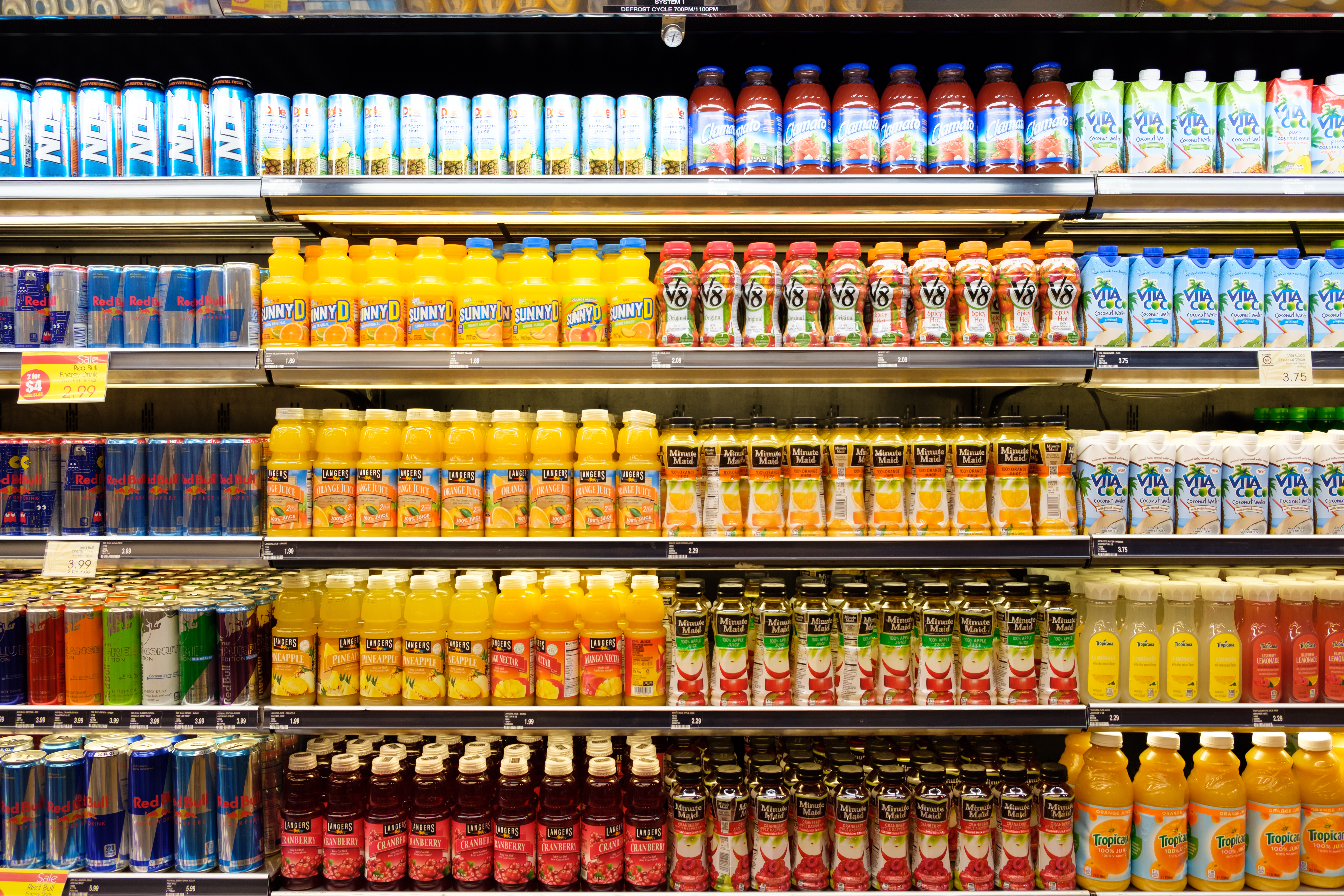 Adobe Stock Gôndola supermercado