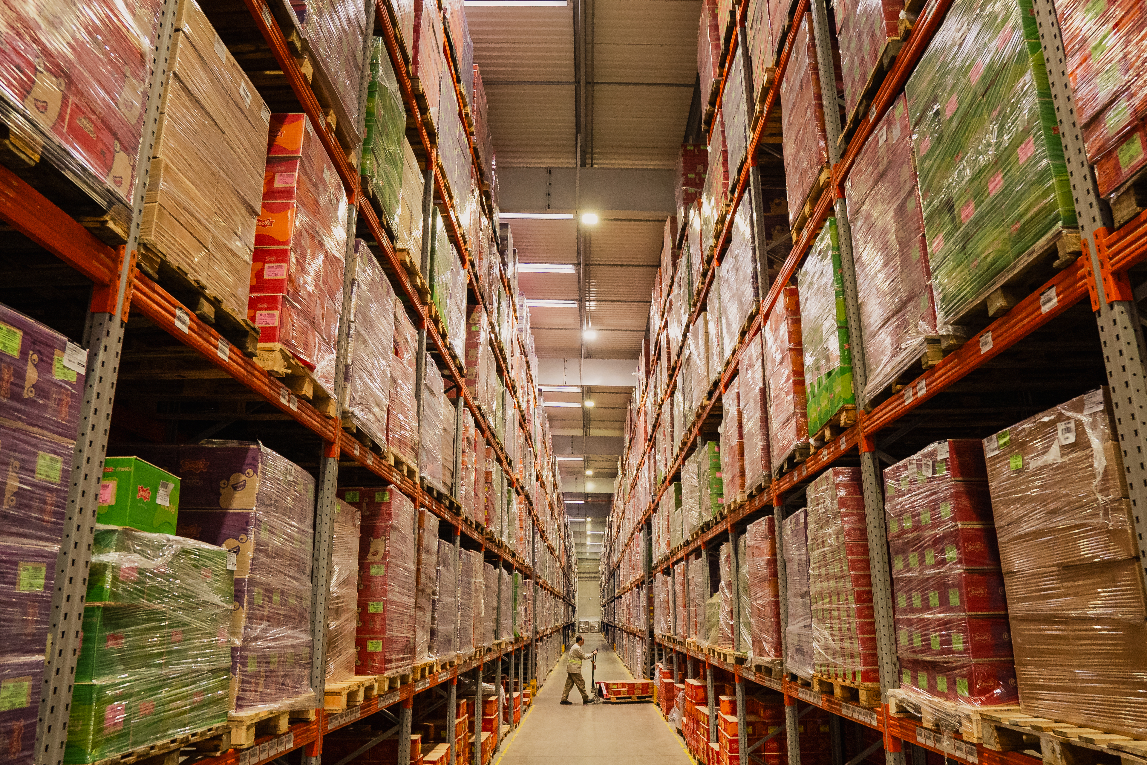 Pallets com produtos Docile