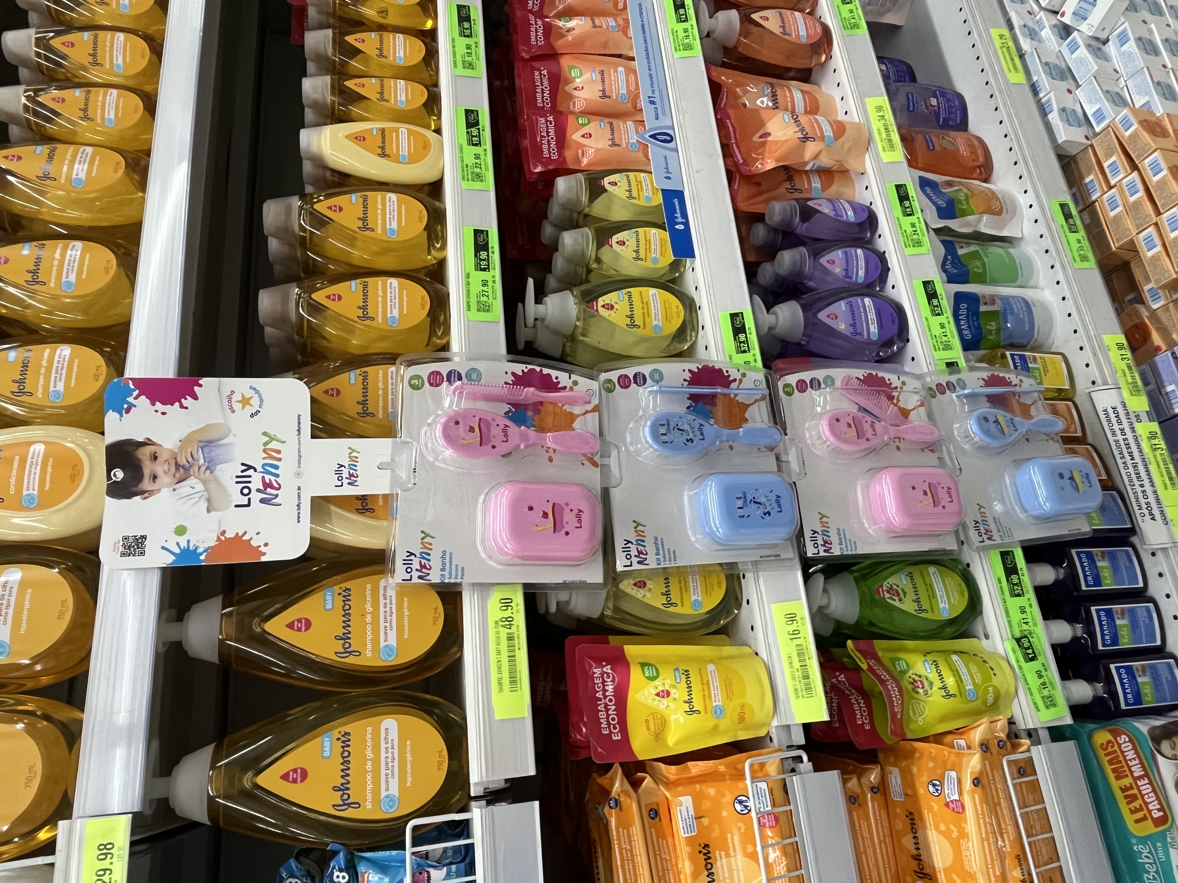 Clip Strip com cross merchandising da Lolly