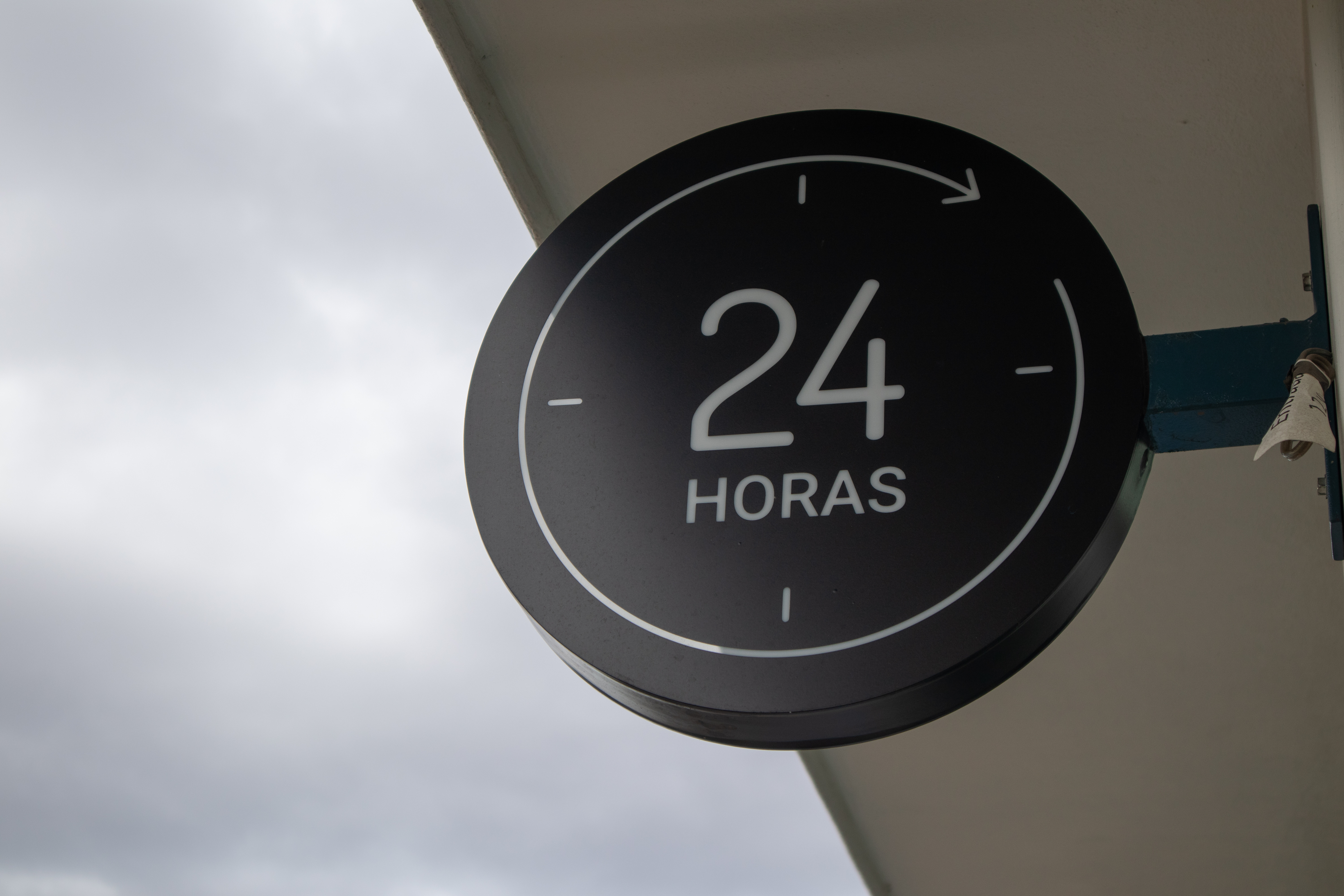 Lojas 24 horas