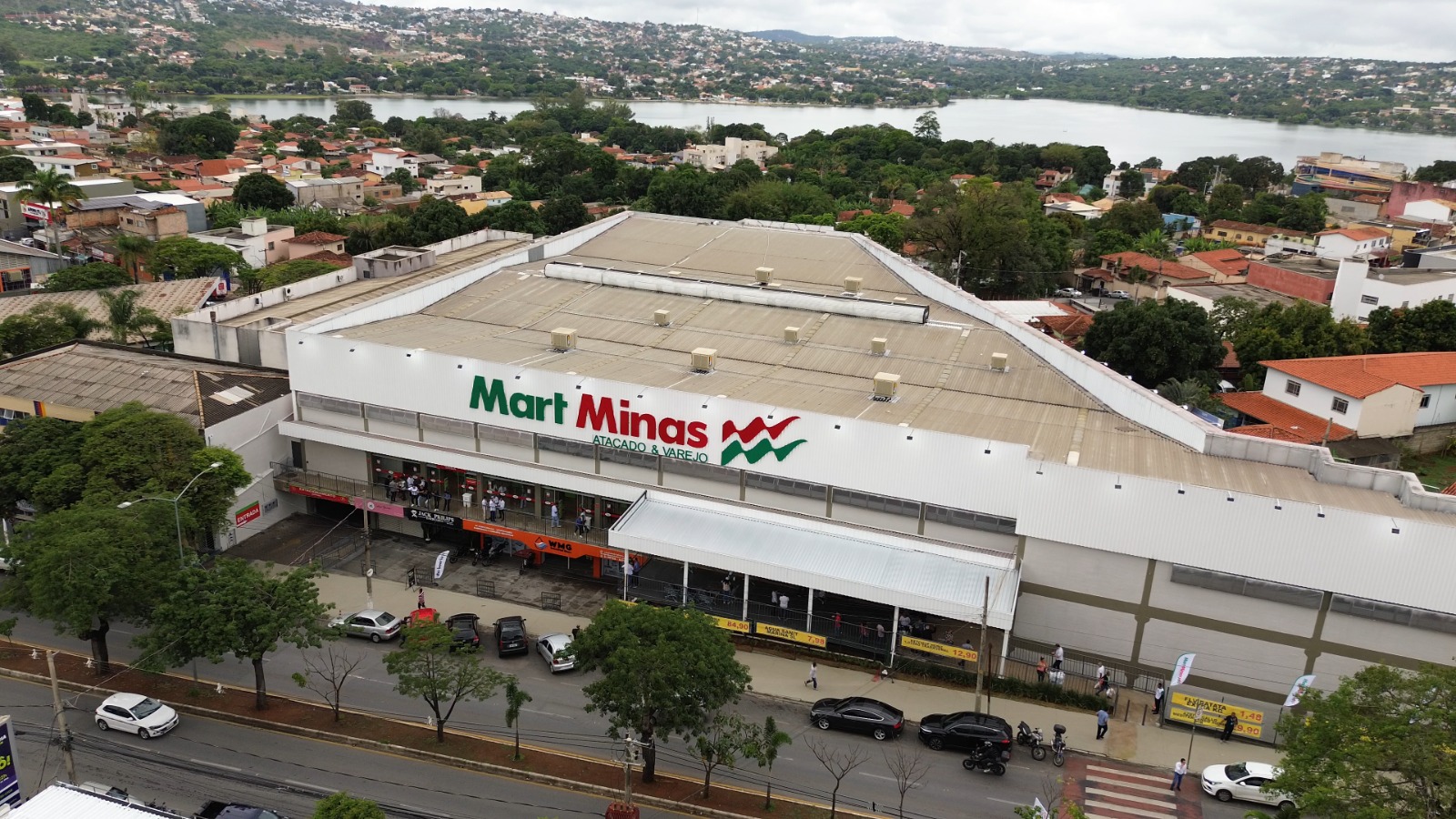 Fachada do Mart Minas em Lagoa Santa