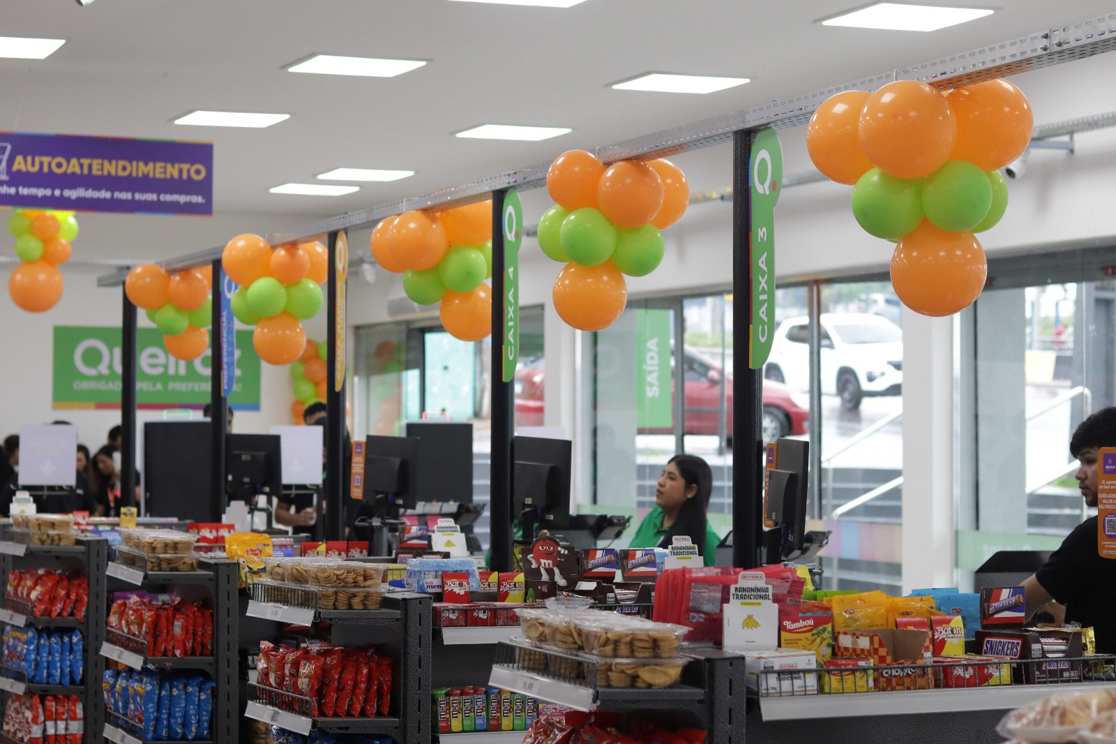 Checkouts de loja do Grupo Queiroz