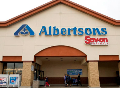 Rede Albertsons fecha dezenas de lojas após fracasso na tentativa de fusão com a Kroger