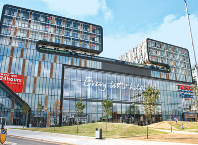 Já se imaginou construindo casas?