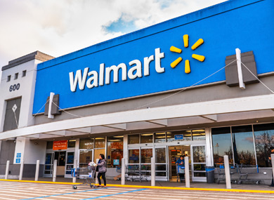 Walmart se promove como ponto turístico para torcedores da Copa