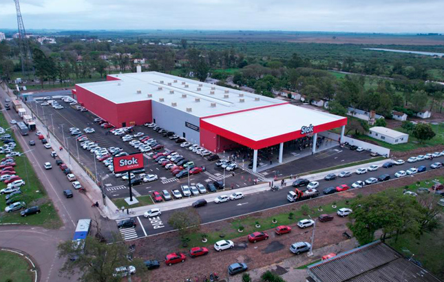 Rede inaugura 27ª atacarejo